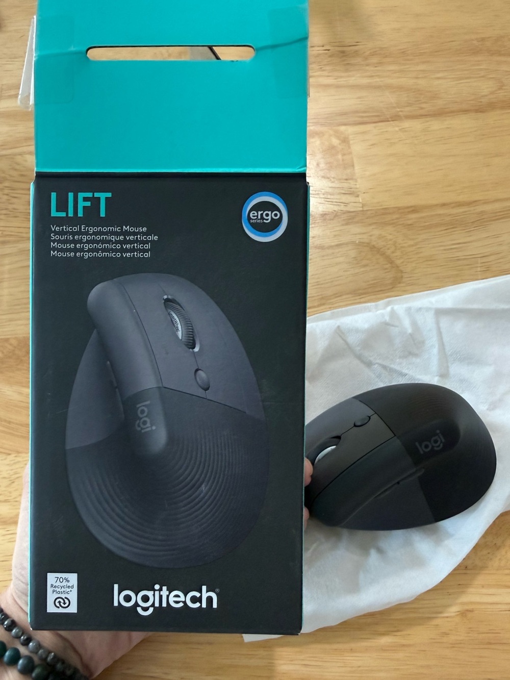 Logitech Lift Vertical Ergonomic Wireless Mouse Graphite w/ Box